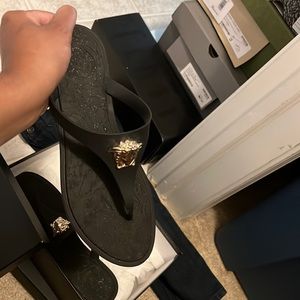 Blk Versace thong sandal